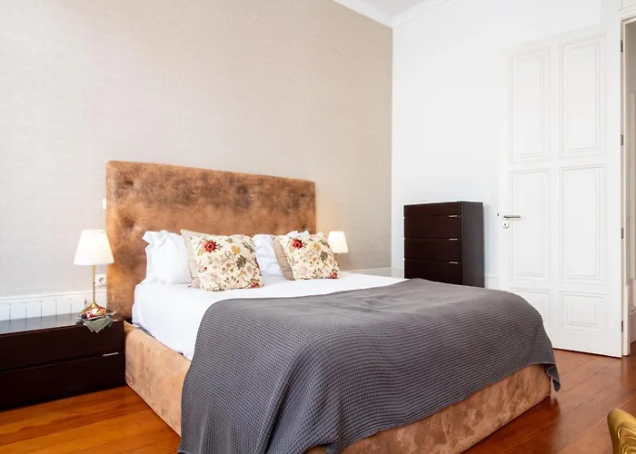 Lovelystay - Aurora Heights * Oporto