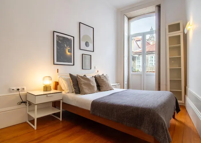 Lovelystay - Aurora Heights Apartament *