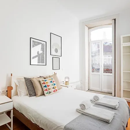 Lovelystay - Aurora Heights Porto