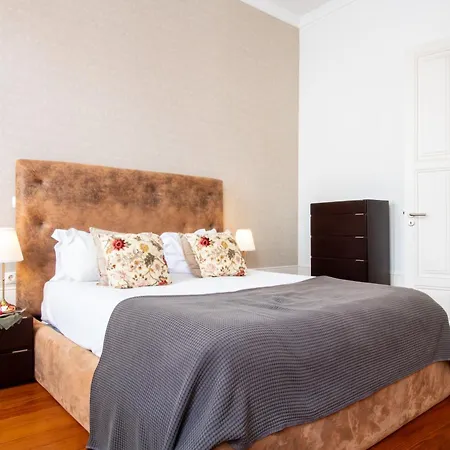 Lovelystay - Aurora Heights * Porto