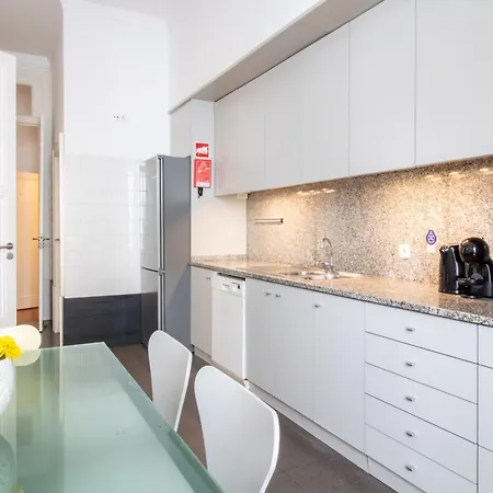 Lovelystay - Aurora Heights Апартаменты *