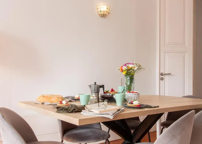 Lovelystay - Aurora Heights *